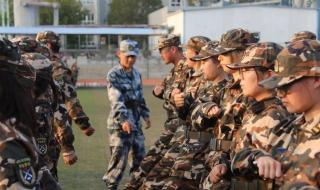 潍坊学院专科军训吗 潍坊军训女生跳舞